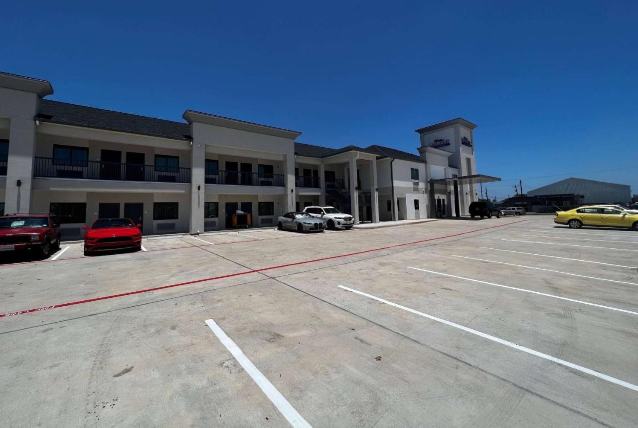 Baymont By Wyndham Freeport Texas Hotell Exteriör bild