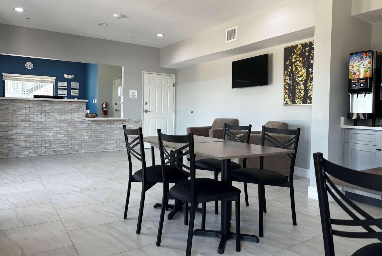 Baymont By Wyndham Freeport Texas Hotell Exteriör bild