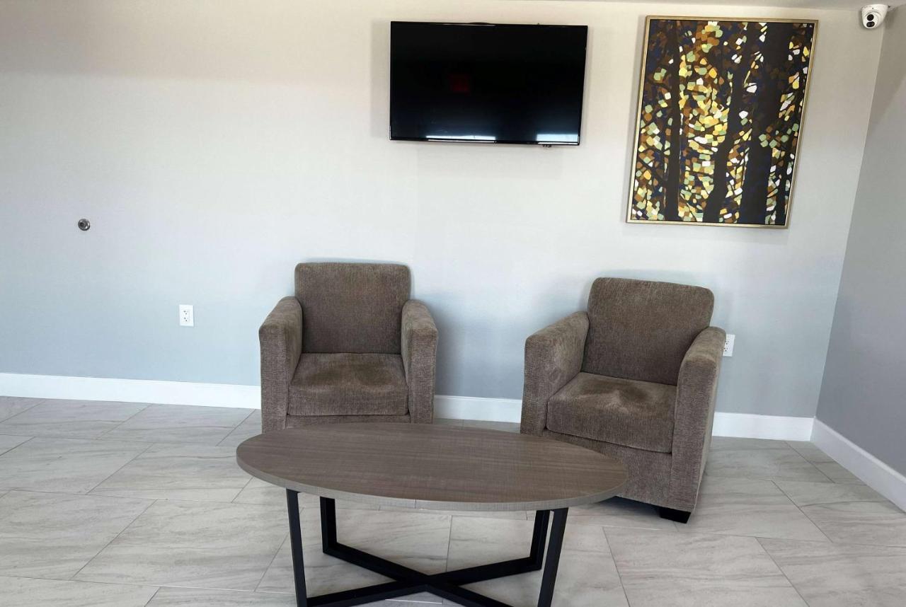 Baymont By Wyndham Freeport Texas Hotell Exteriör bild
