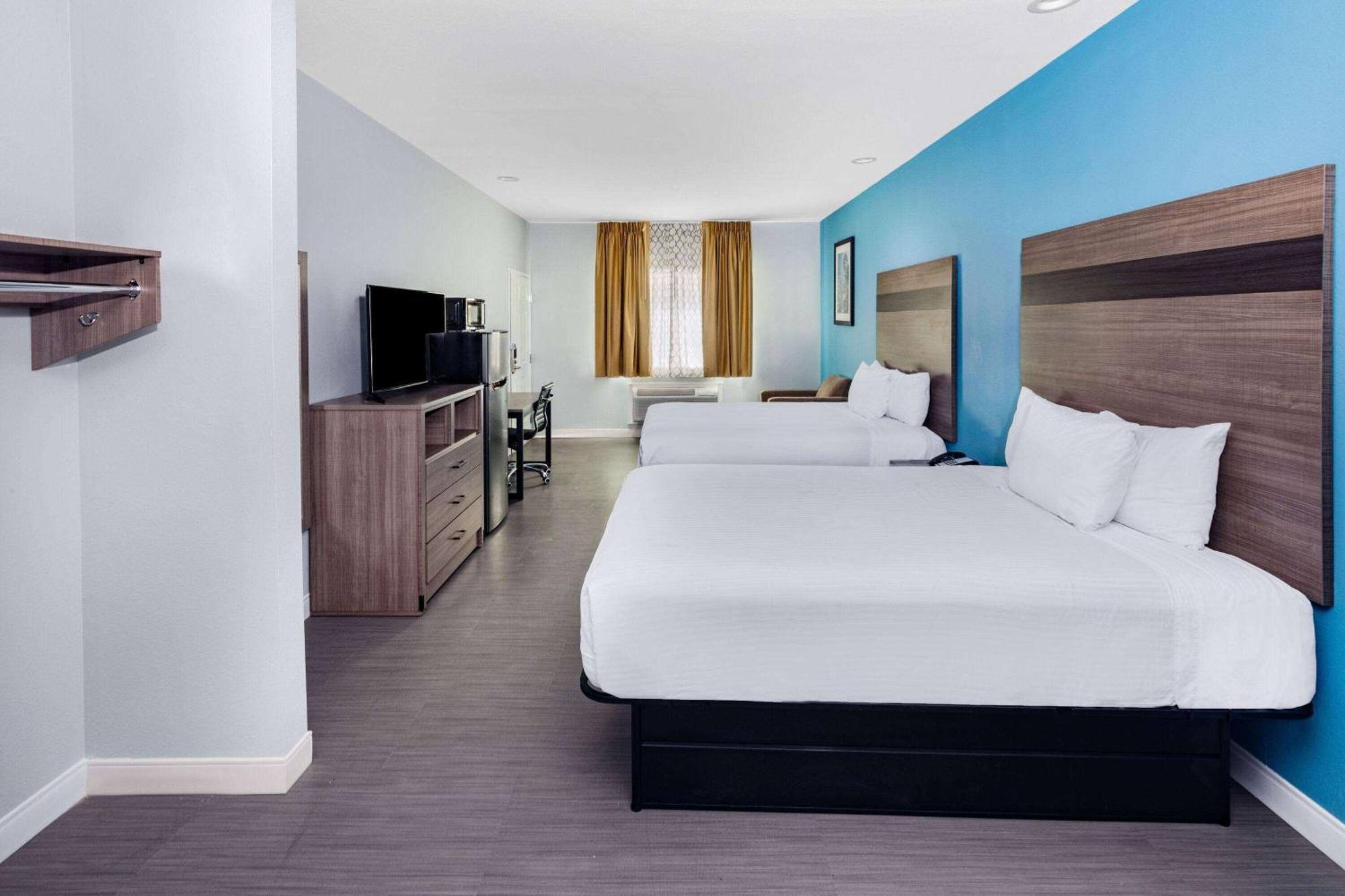 Baymont By Wyndham Freeport Texas Hotell Exteriör bild