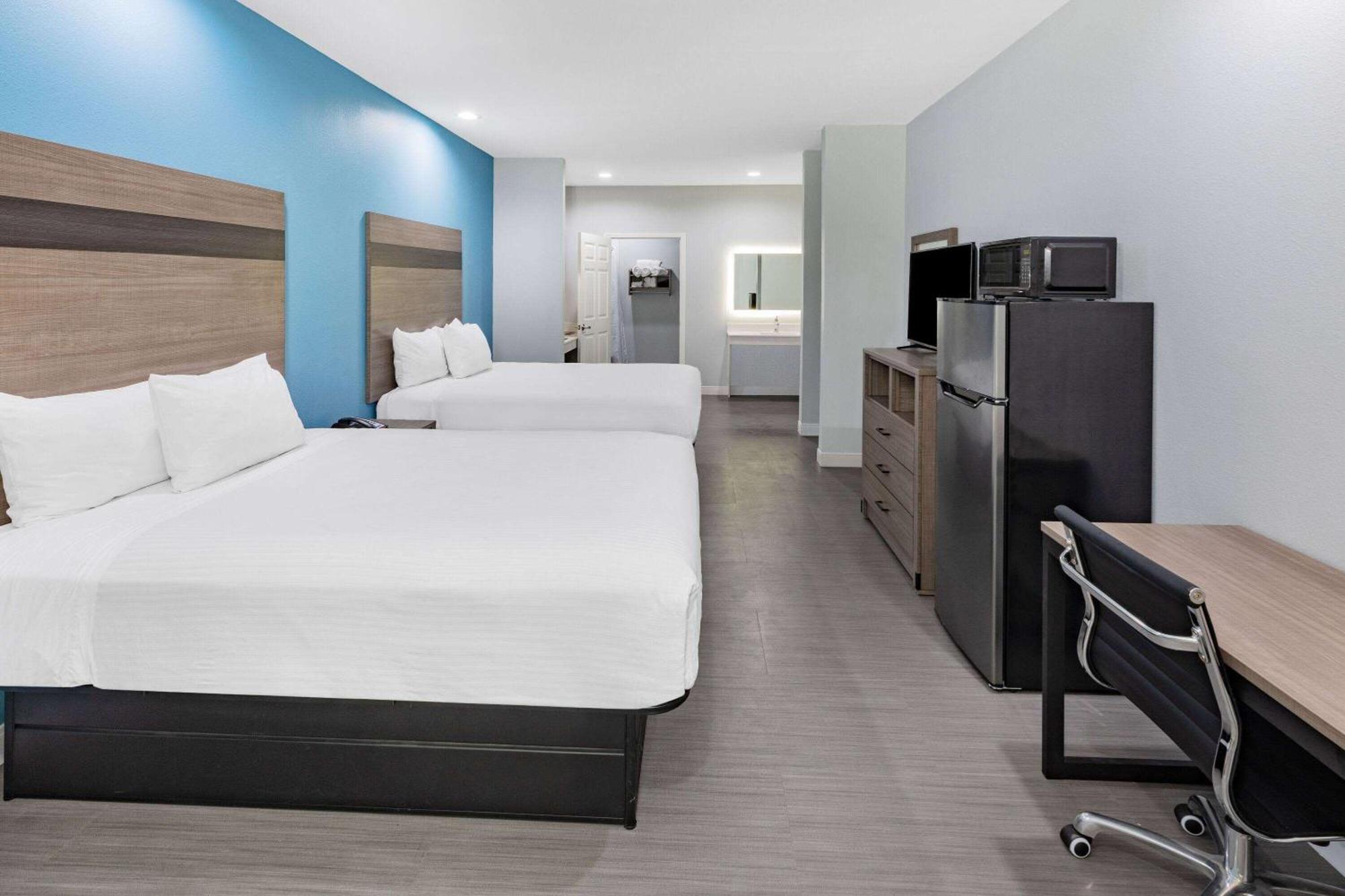 Baymont By Wyndham Freeport Texas Hotell Exteriör bild