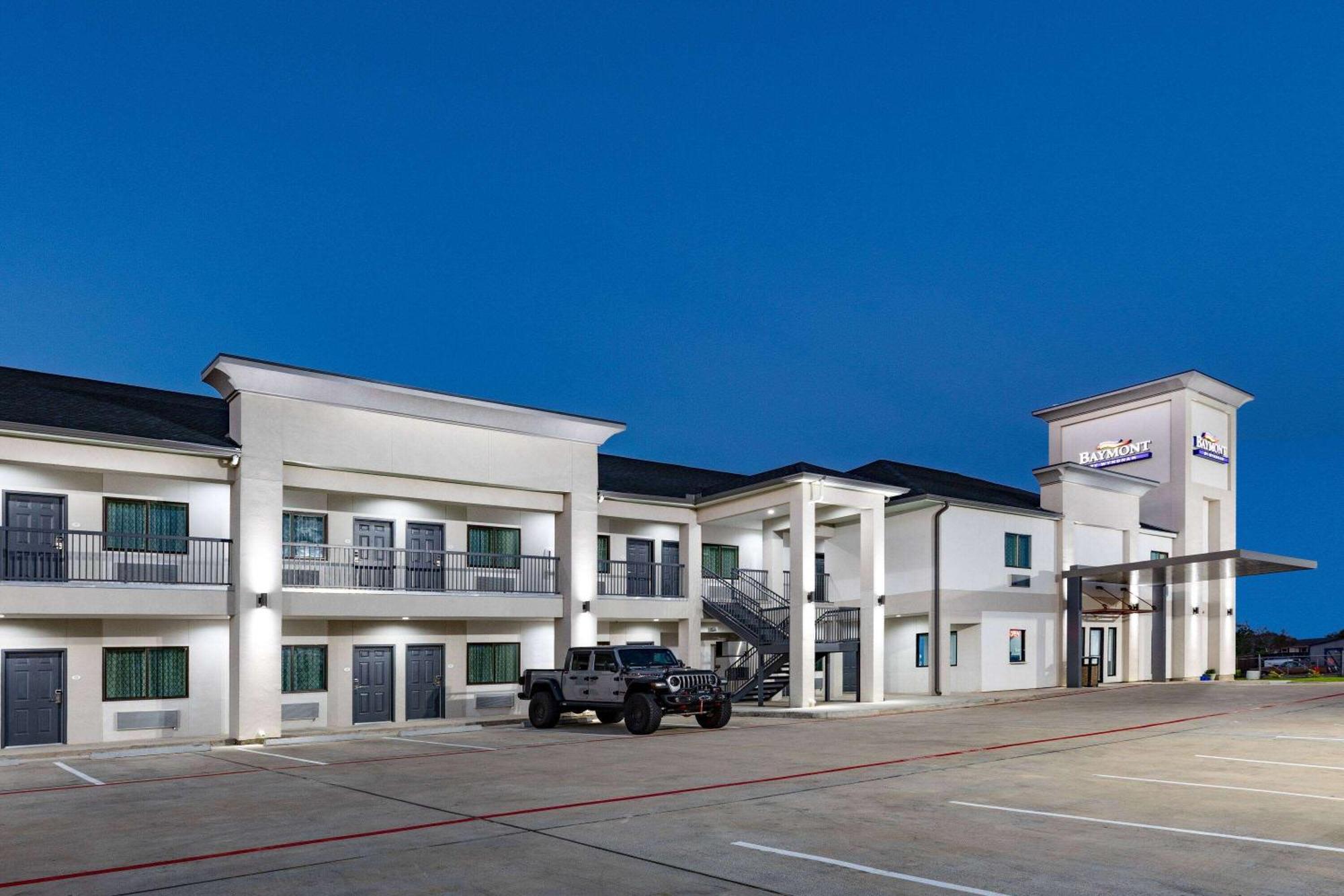 Baymont By Wyndham Freeport Texas Hotell Exteriör bild